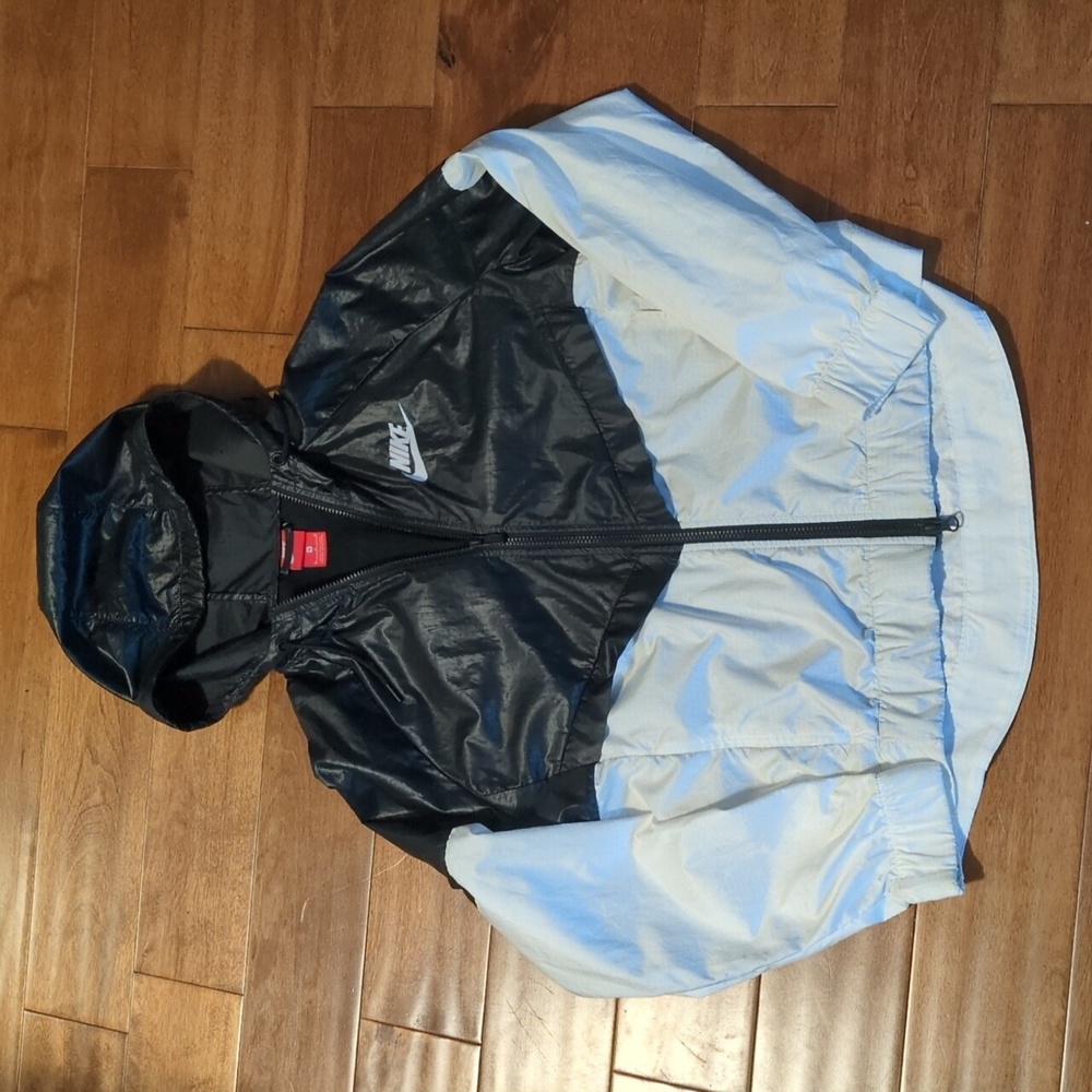 Nike Wind Breaker